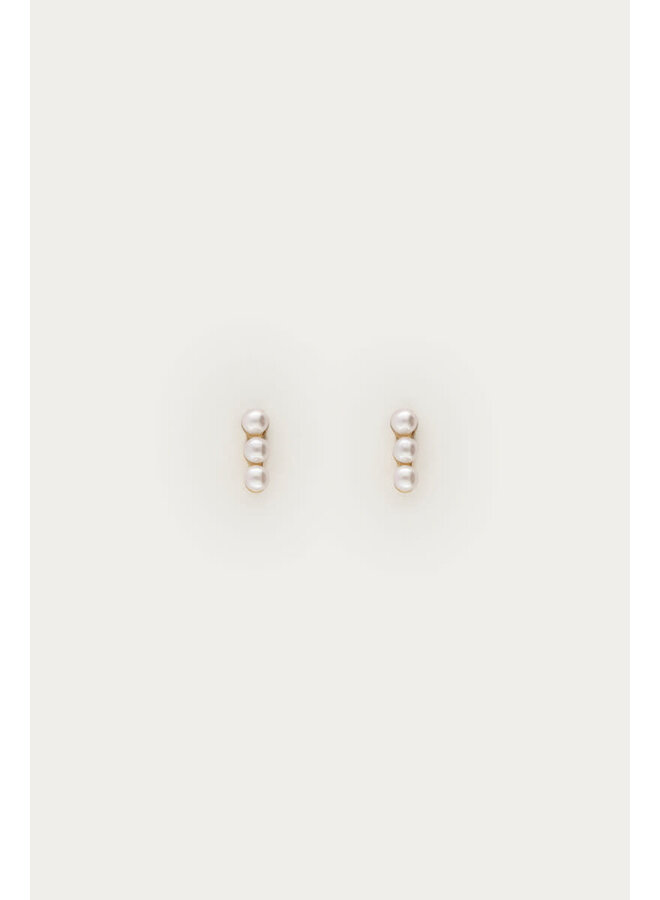 Midnight Studs met Drie Imitatieparels Goud