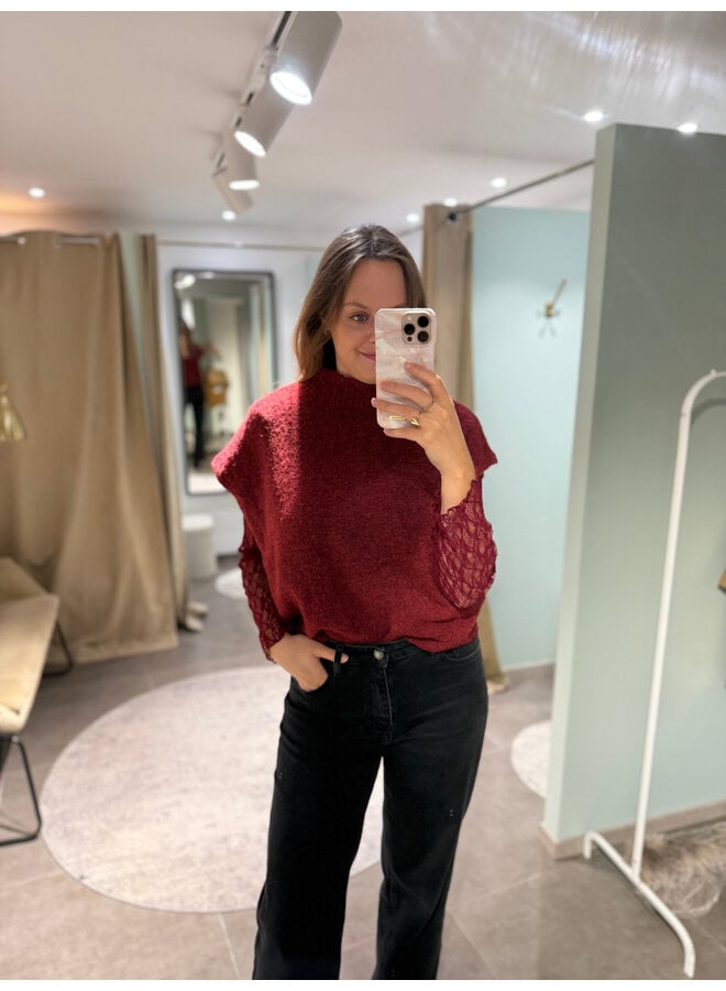 Louisa Knit & Lace Top Burgundy