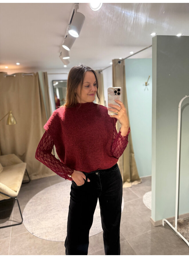 Louisa Knit & Lace Top Burgundy