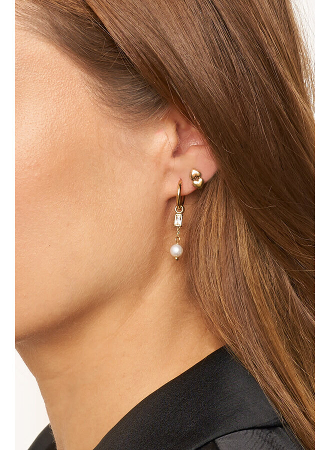 Minimalistische Studs Dubbel Hartje Goud