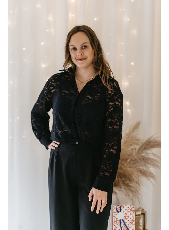 Renée Lace Blouse Black