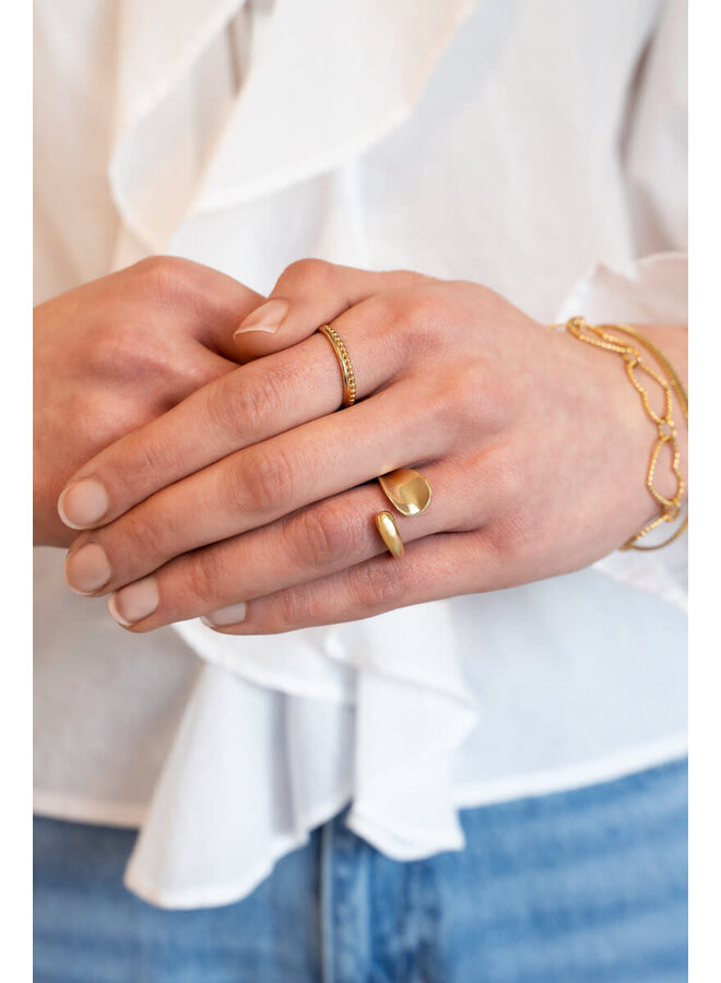 Statement Ring Hollow Goud