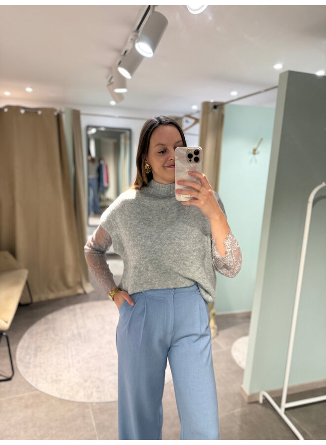 Maya Knit + Lace Top Light Grey