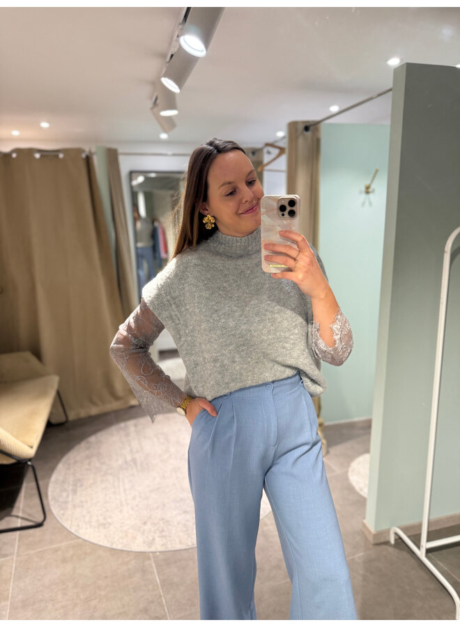 Maya Knit + Lace Top Light Grey