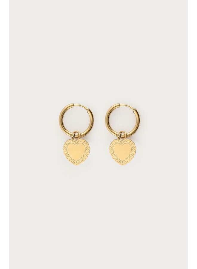 Love Oorringen met Klein Hartvormige Bedel Goud