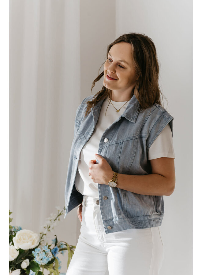 Hannah Sleeveless Denim Vest