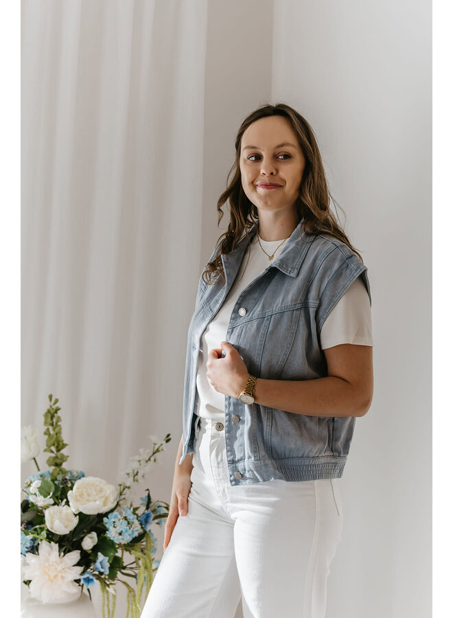 Hannah Sleeveless Denim Vest