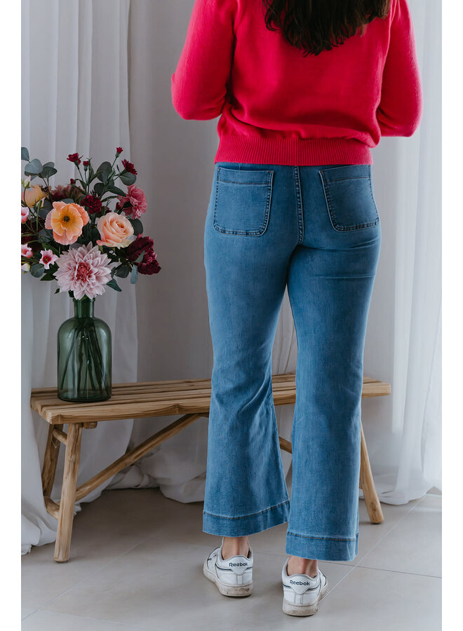Elenette Petite Flared Jeans Light Blue