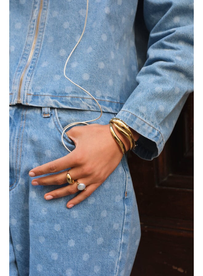 Bold Basic Statement Ring Goud