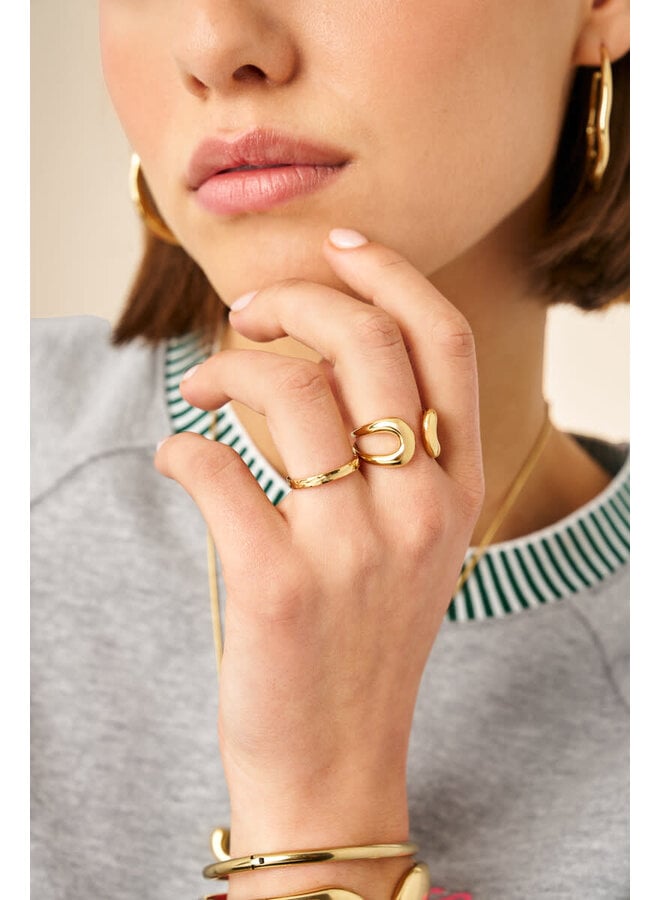 Bold Ring Open U Goud