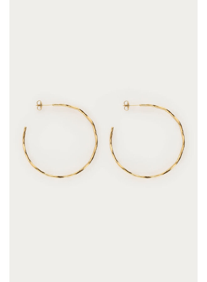 Bold Oorringen met Swirl Goud