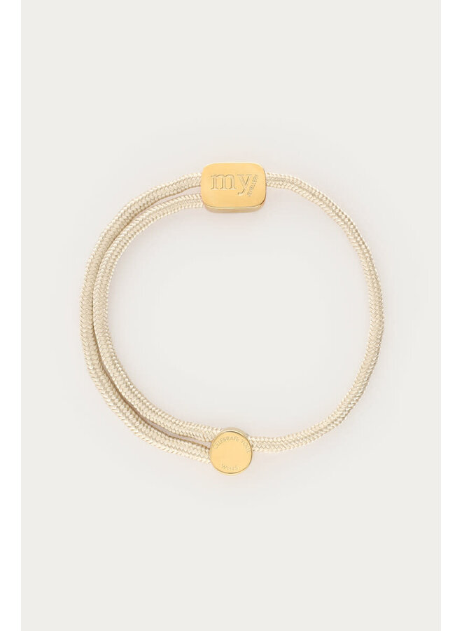 Celebrate Your Wins Beige Armband met Logo