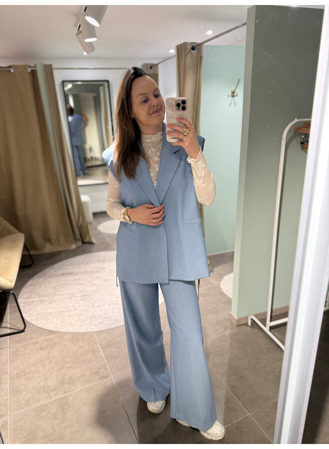 Lott Sleeveless Vest Light Blue