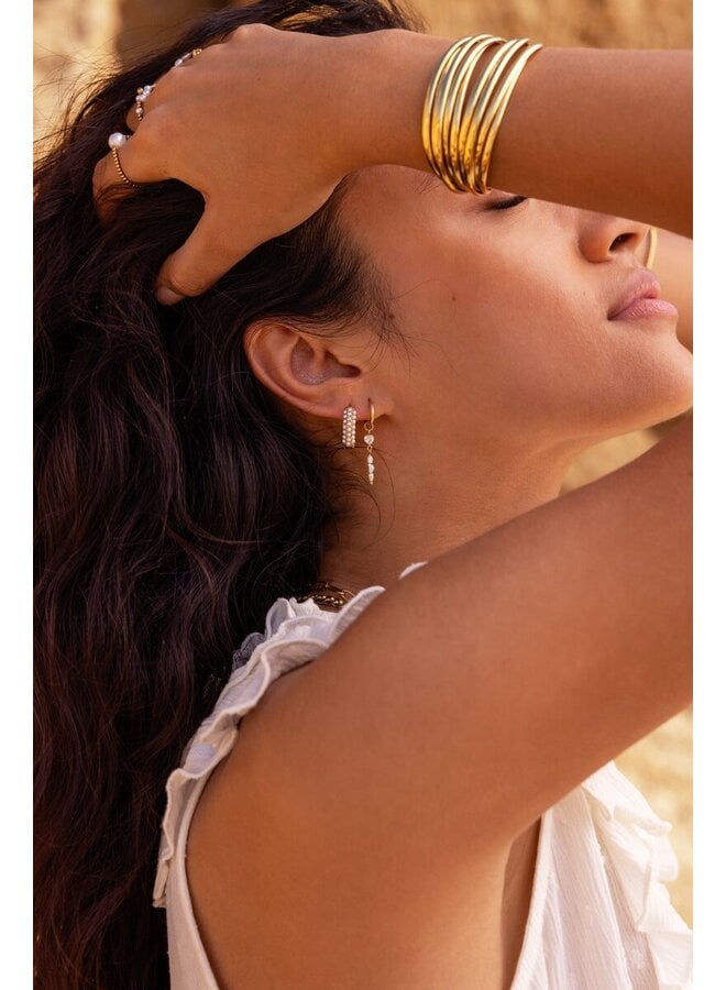 Oorringen met Strass Hartje en Zoetwaterparels Goud