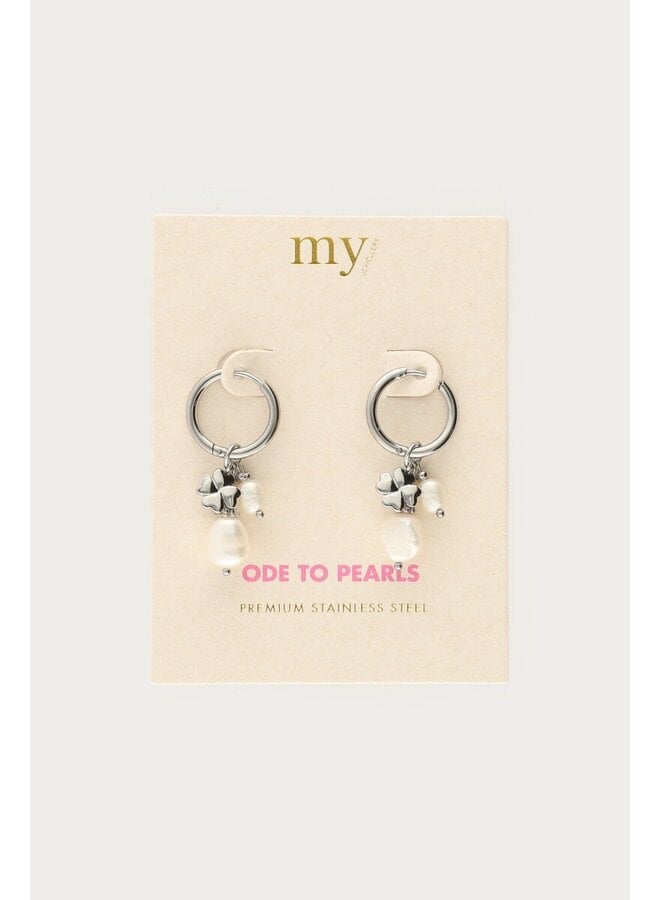 Oorringen met Natuurlijke Parels en Klaver Zilver