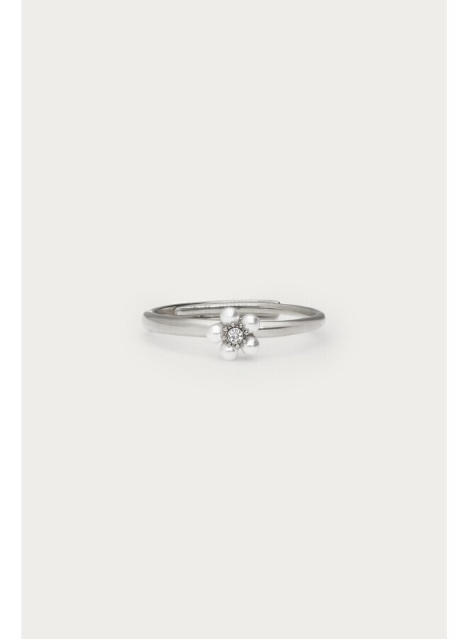 Ring met Zoetwaterparel Bloem en Mini Strass Steen Zilver