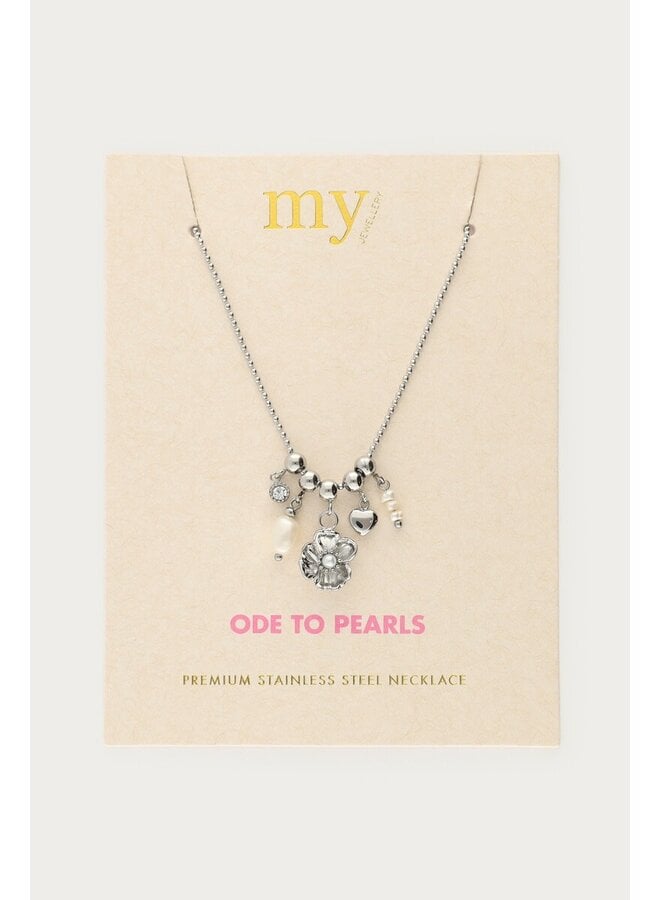 Ketting met Ranonkel Bloem en Zoetwaterparels Zilver