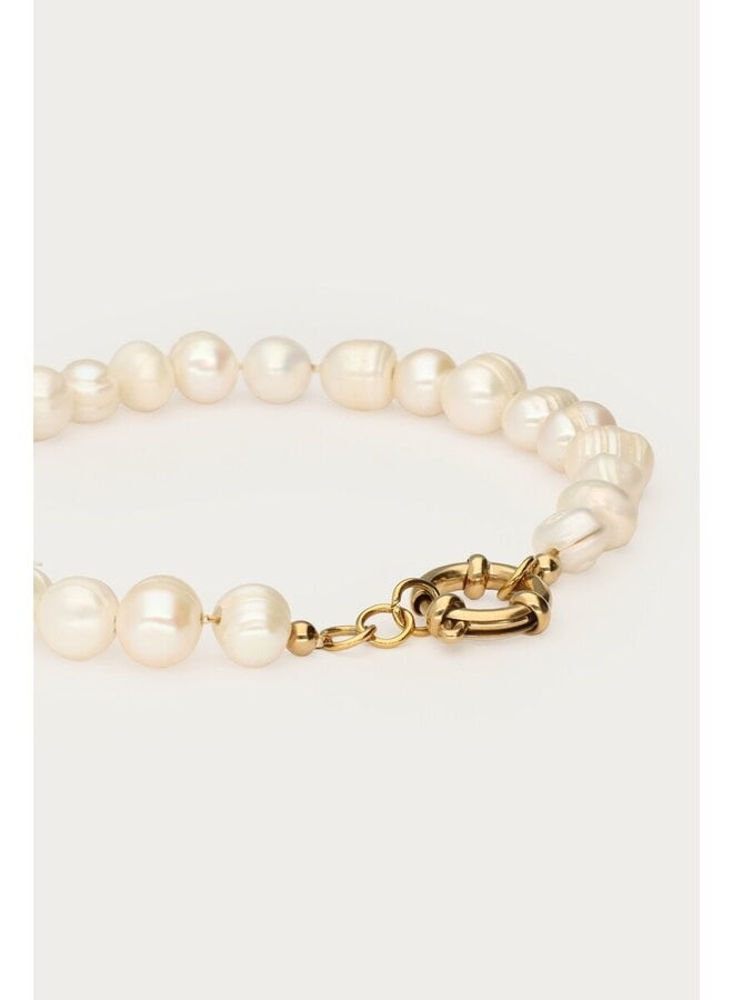 Armband met Natuurlijke Parels en Slotje Goud
