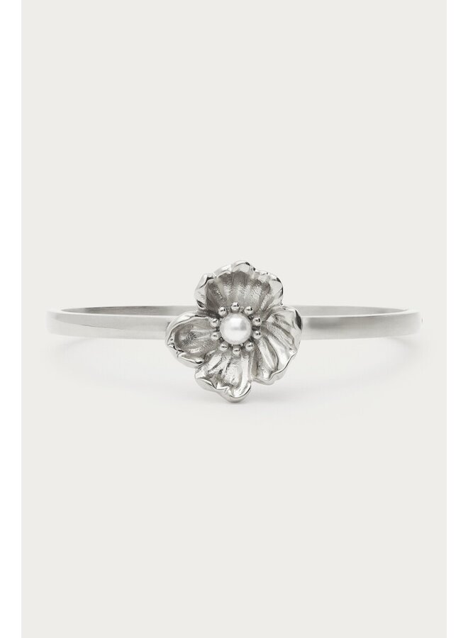 Bangle met Ranonkel Bloem en Imitatieparel Zilver