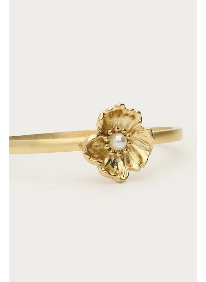 Bangle met Ranonkel Bloem en Imitatieparel Goud