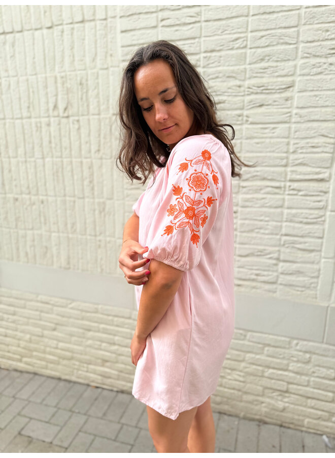 Liv Dress Pink
