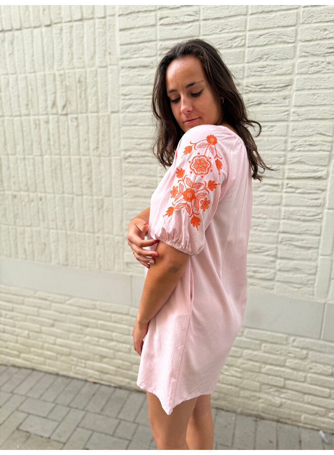 Liv Dress Pink