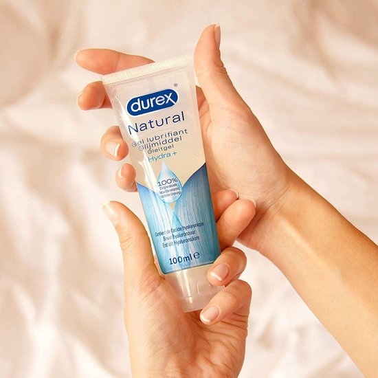 Durex - 3 Glijmiddelen - Voor Comfort En Genot - Waterbasis - Natural 100% natuurlijk 100 ml - Natural Hydraterend 100 ml - Natural Extra Sensitive 100 ml