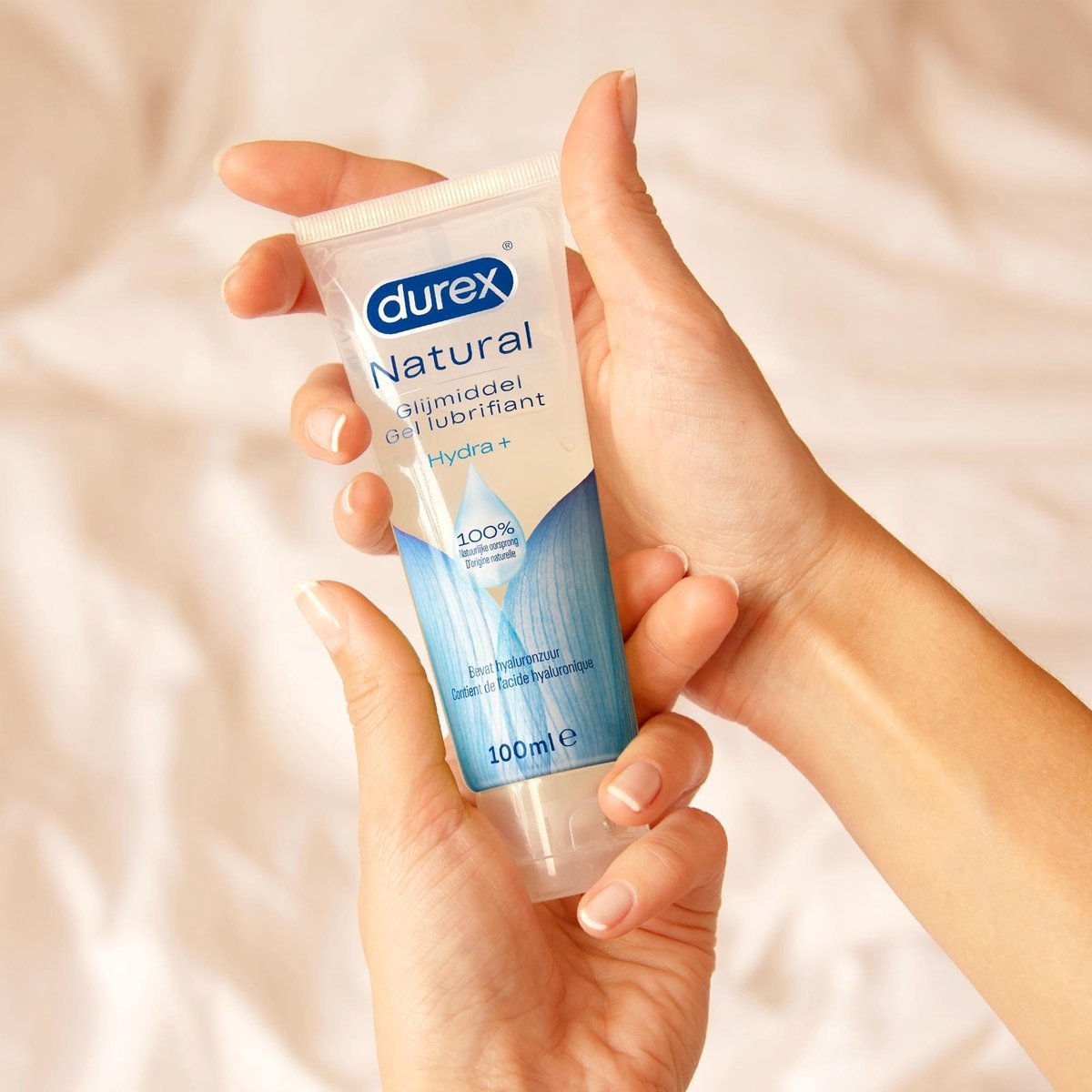 Durex - 2 Glijmiddelen Waterbasis voor comfort - Natural Hydratant 100% Natuurlijk Glijmiddel 100ML - Sensitive Glijmiddel 50ML