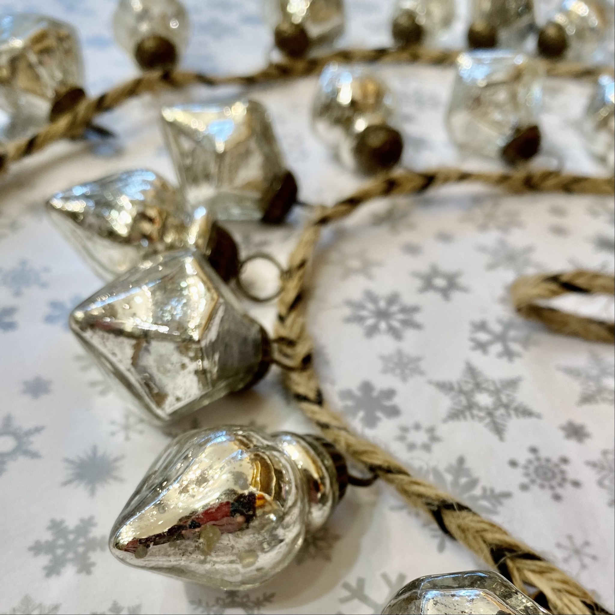 Nkuku Vintage Style Bauble Garland Silver