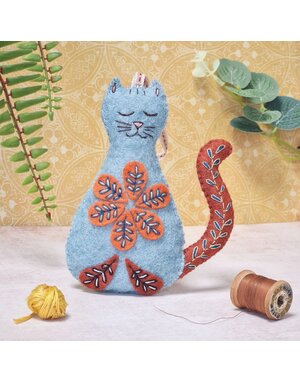 Corinne Lapierre Folk Cat Felt Kit