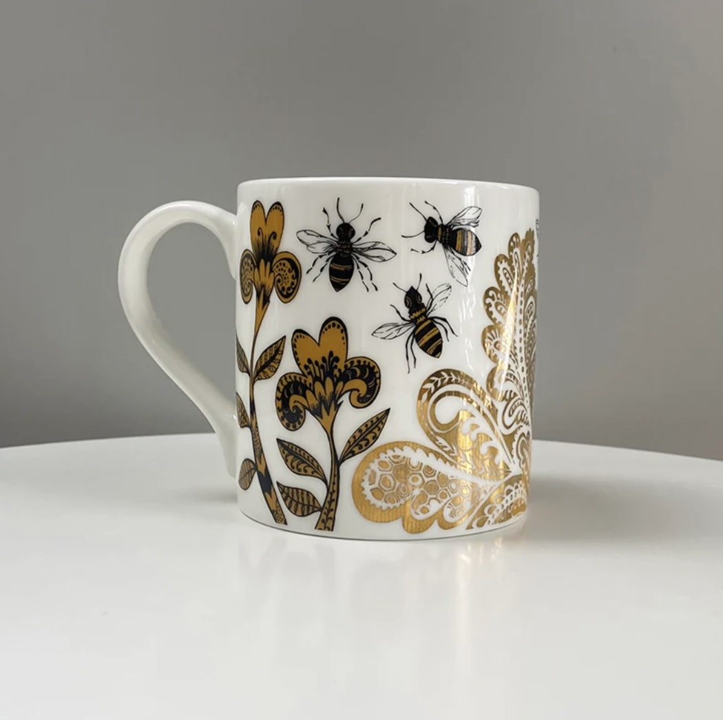 Lush Designs Mug Bee Puffer