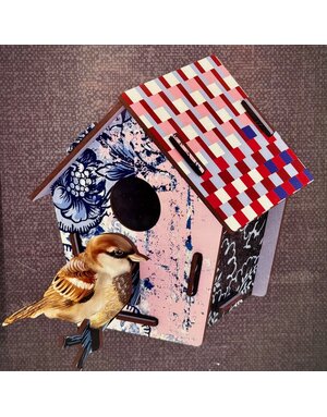 Miho Miho Small Birdhouse On Holiday