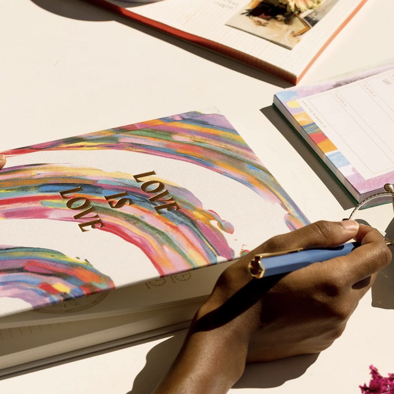 Designworks Ink Jumbo Journal Love Is Love DIS