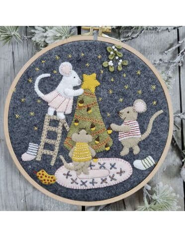 Corinne Lapierre Felt Embroidery Hoop Christmas Mice