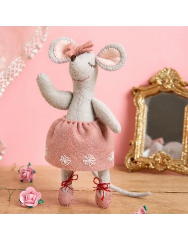 Corinne Lapierre Little Mouse Ballerina Felt Kit DIS