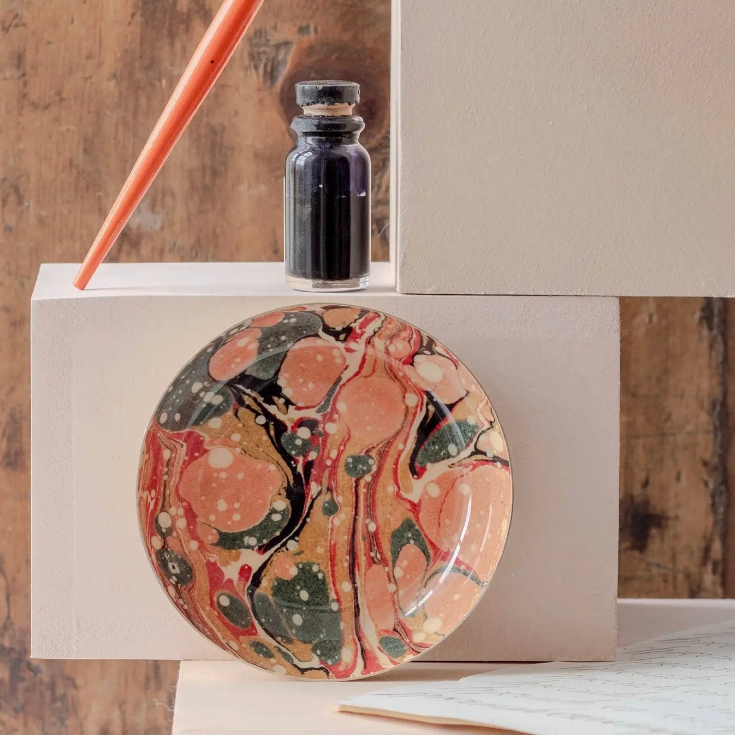 Round Enamel Tray Marbled