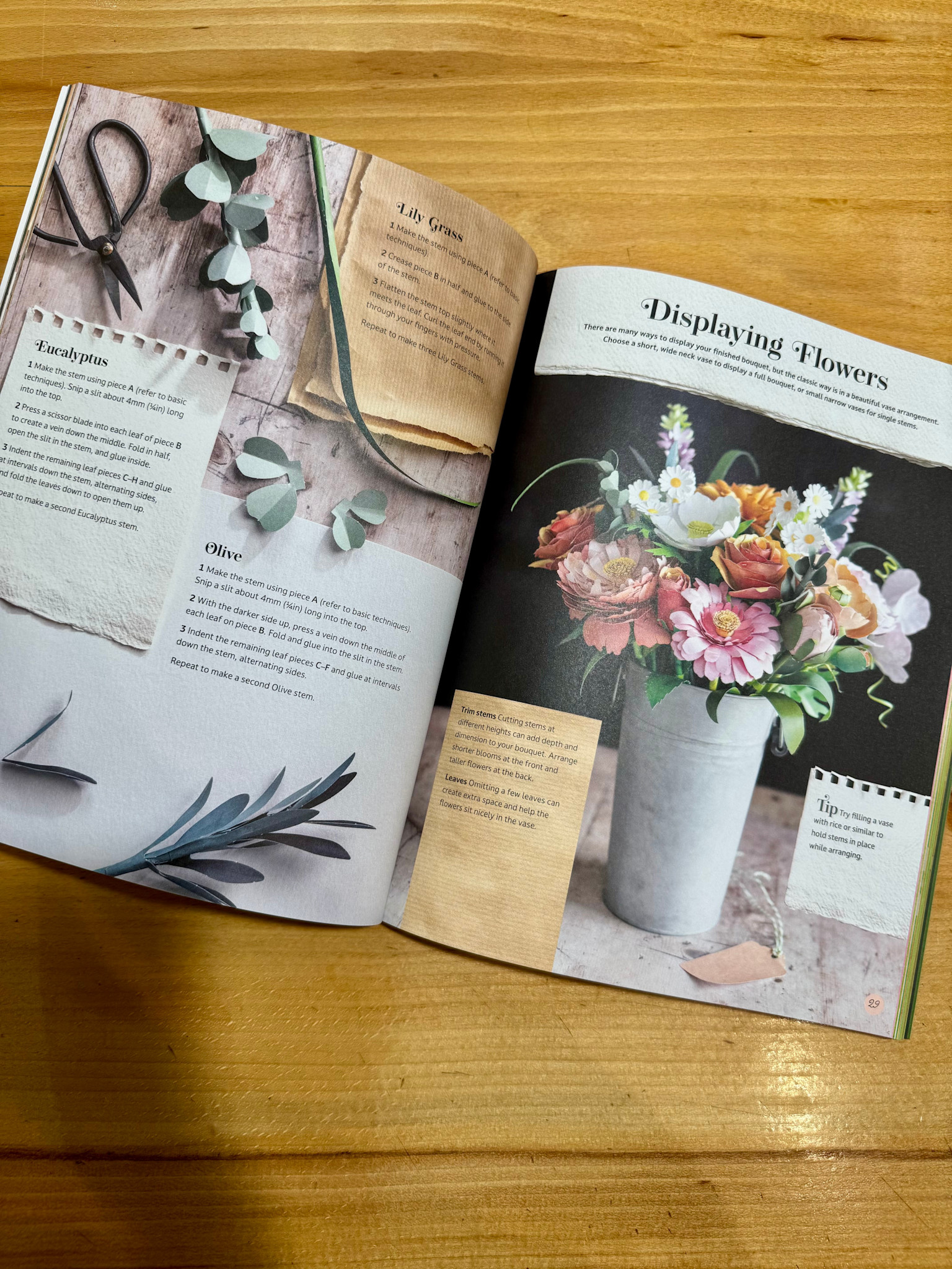 David & Charles The Bouquet In A Book