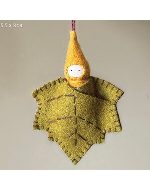 East of India Woodland Leaf Baby Plane