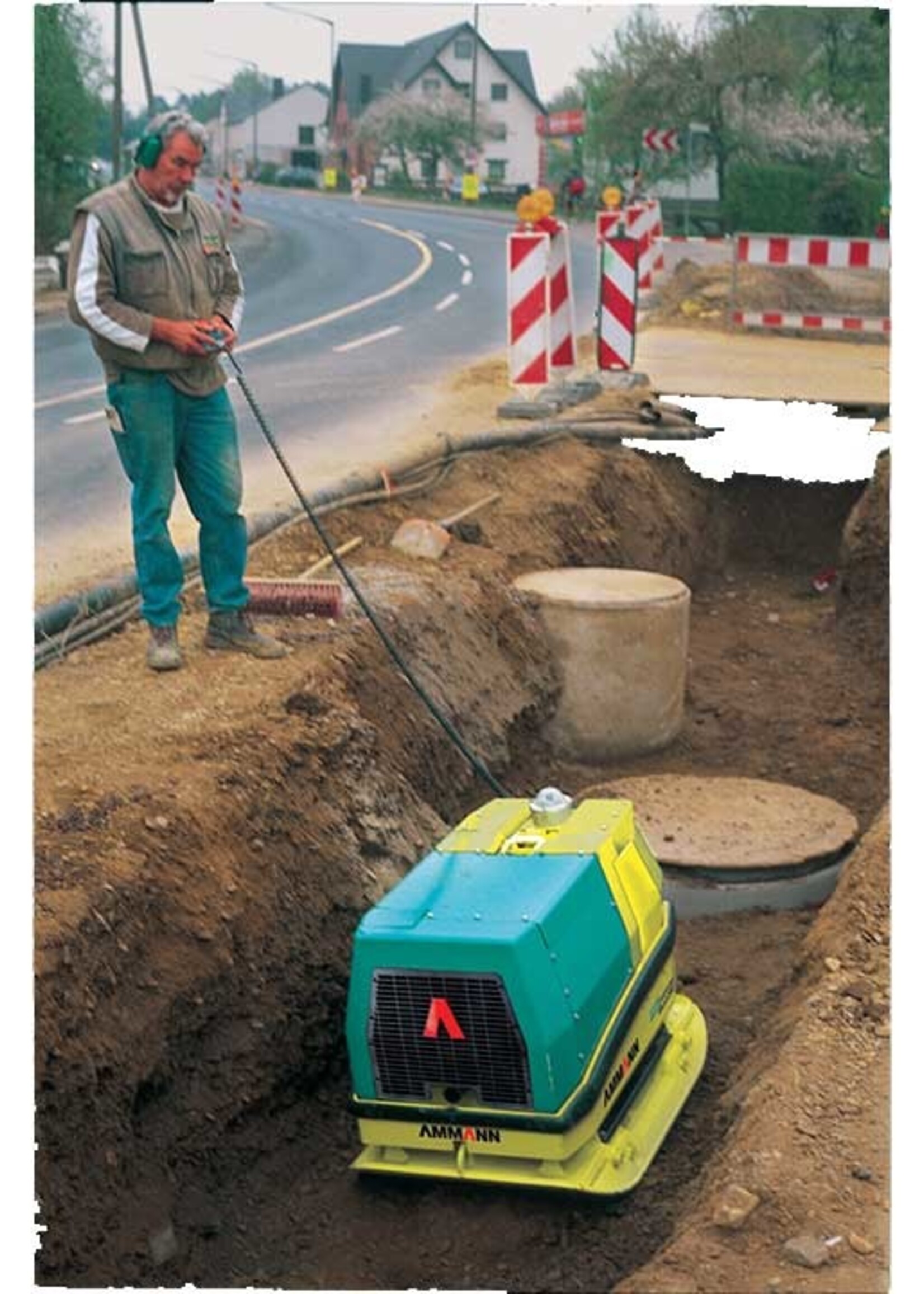 Ammann APH 1000 TC afstandbestuurd e-start Trilstamer pmkeerbaar