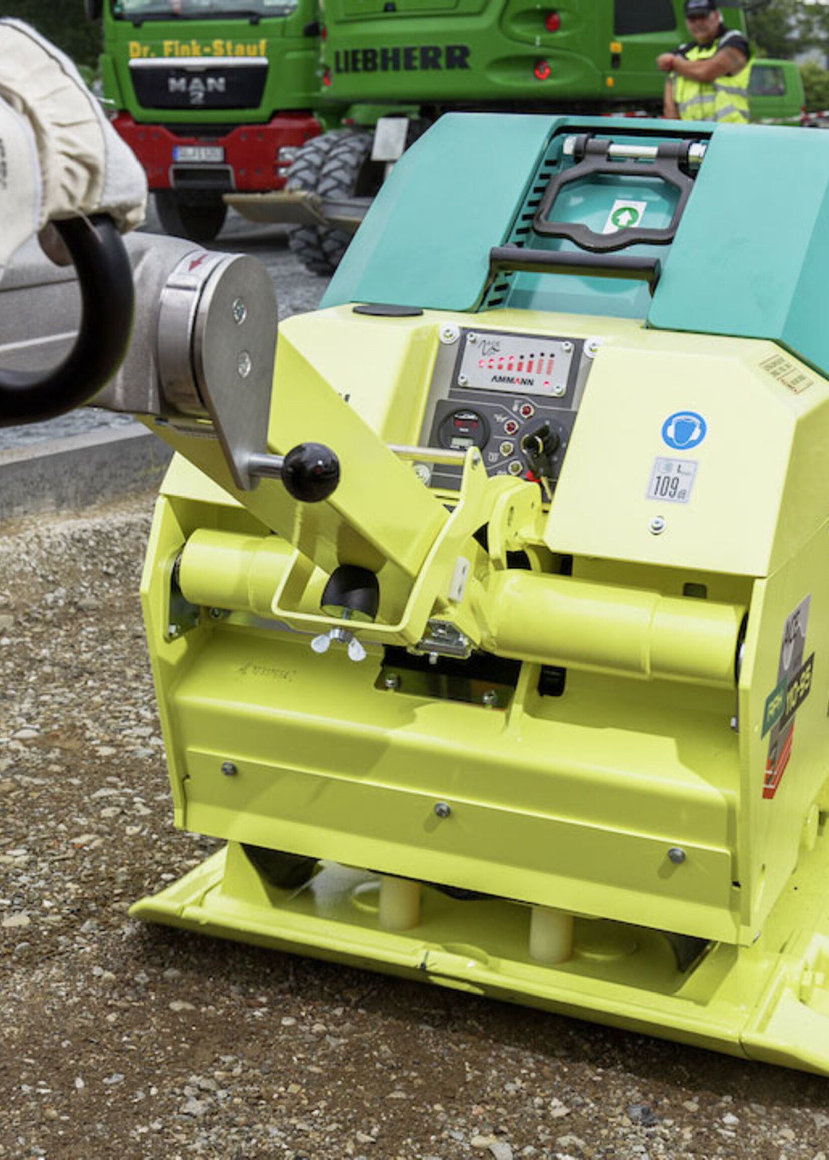 Ammann APH 110 – 95 e-start Trilplaat omkeerbaar