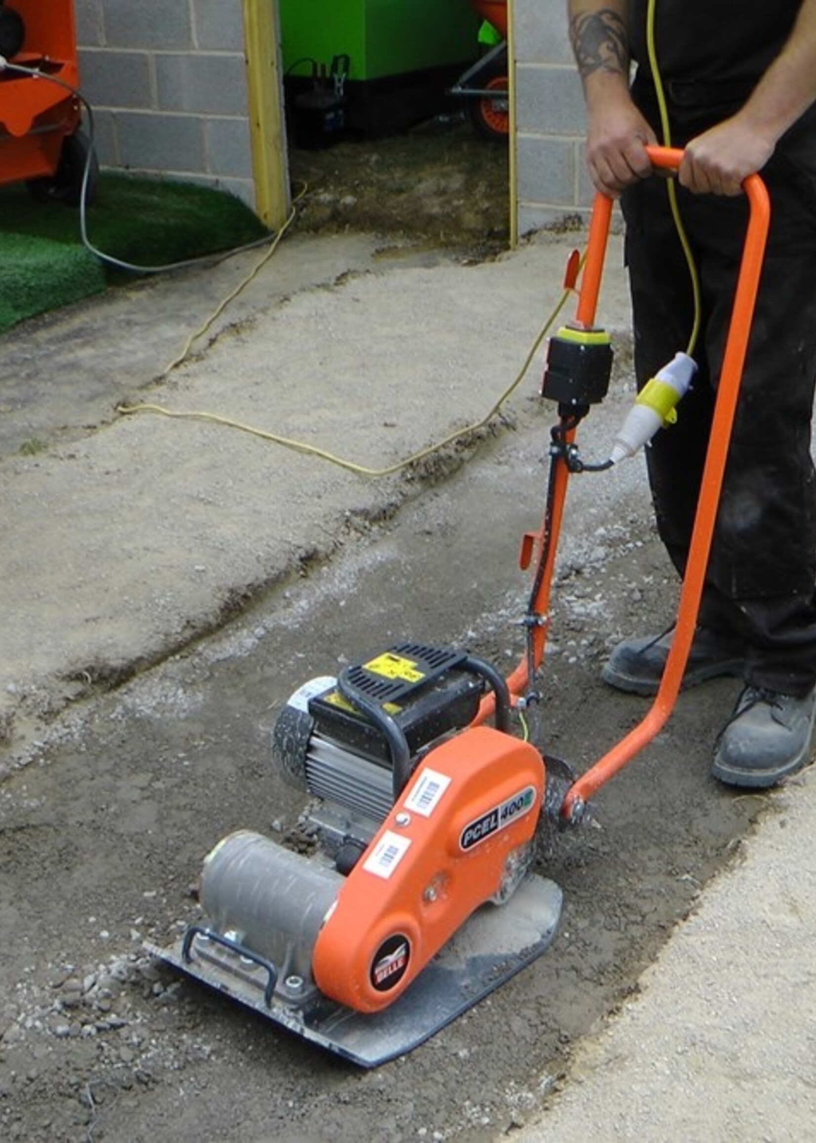 Belle Altrad Trilplaat elektrisch PCLX 400E