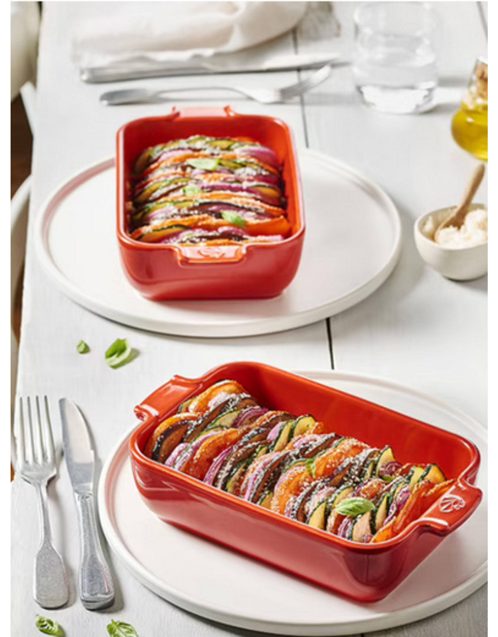 Peugeot France Appolia Rechthoekige individuele keramische ovenschaal, rood, 22 cm