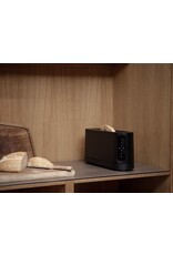 Jacob Jensen Long Slot Broodrooster 41 x 11 x 19,5 cm Black Jacob Jensen Long Slot Broodrooster 41 x 11 x 19,5 cm Black