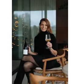 Boury Bottled KIOO ANCHO . UNIVERSAL