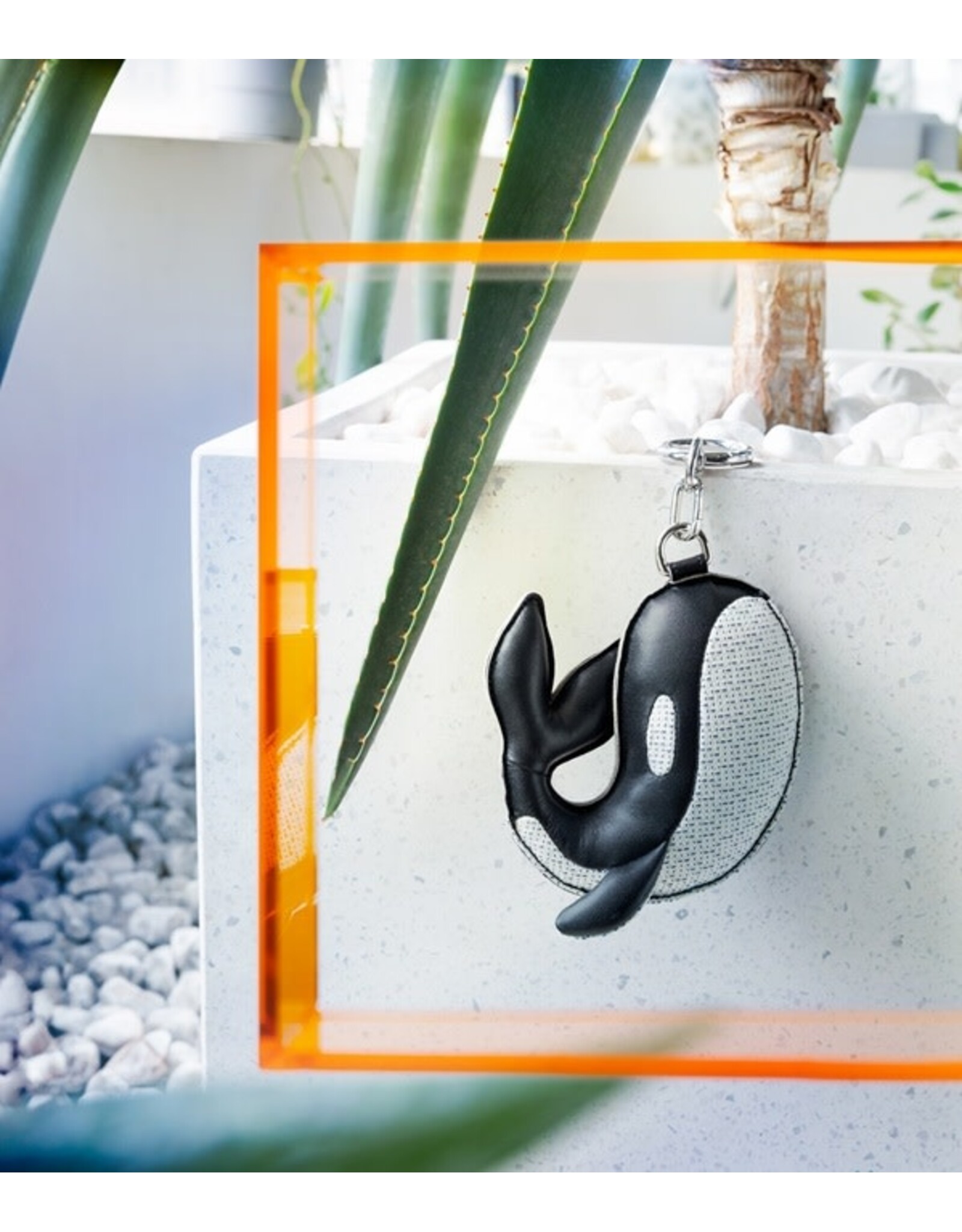 Zuny Zuny Bag Charm, Whale Mumu black, Kvadrat Ame