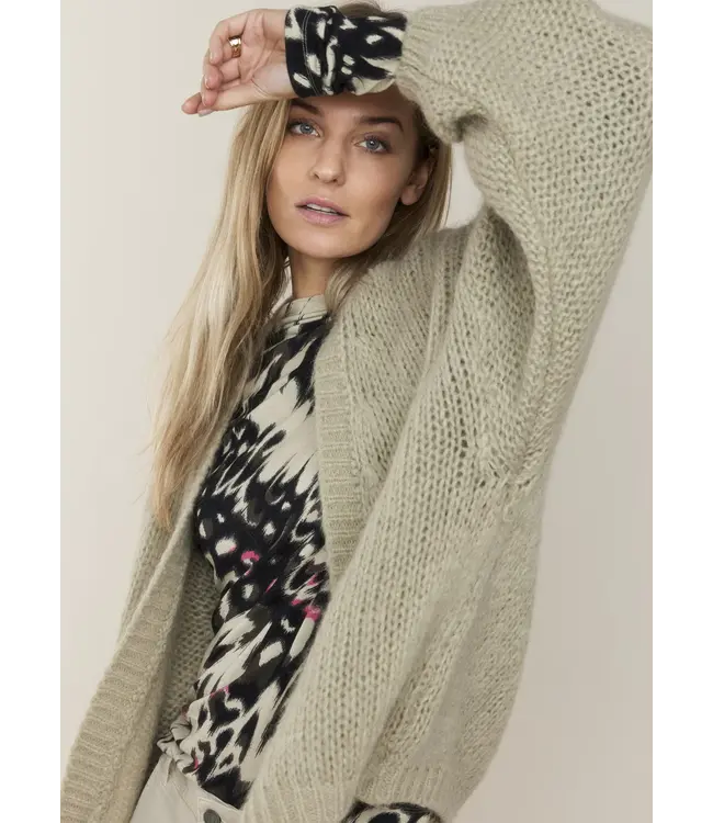 7s5791-7956/000648-Frostedsage  Oversized cardigan mohair blend knit