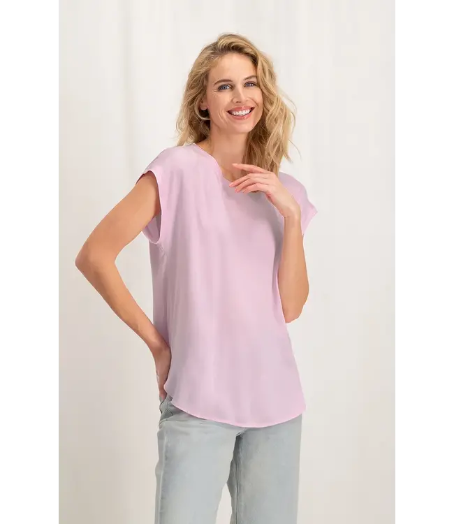 01-701010-402/32806  Top with round neck and cap sleeves without shoulder seams