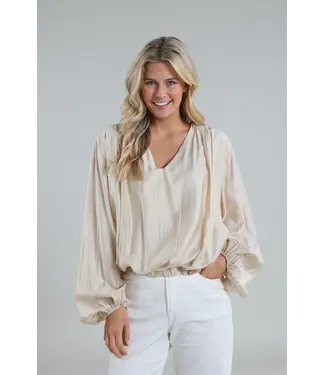 NUKUS SS24011/LightSand  June Top Silky