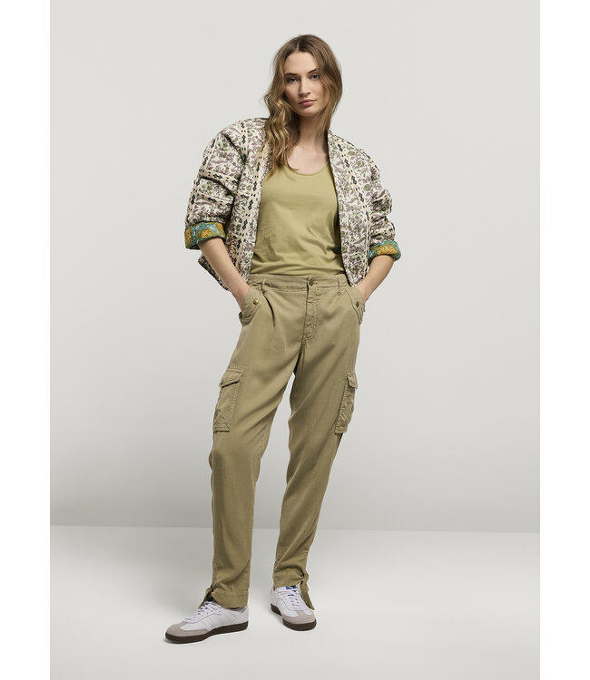 4s2567-11806/000616-GreenLentil  Cargo pants breezy tencel