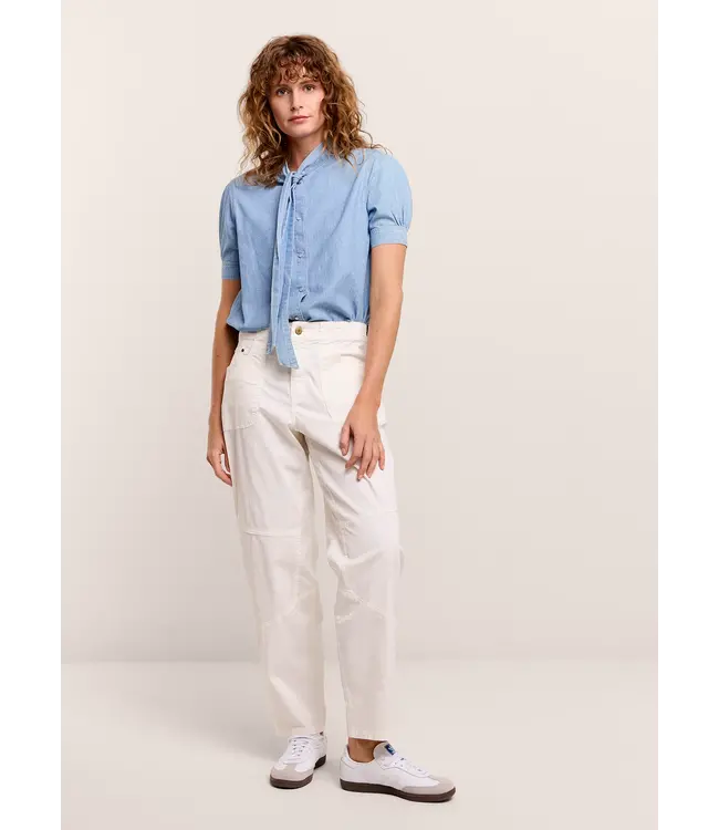 4s2622-12052/000115-OffWhite  Loose tapered pants sleek stretch twill